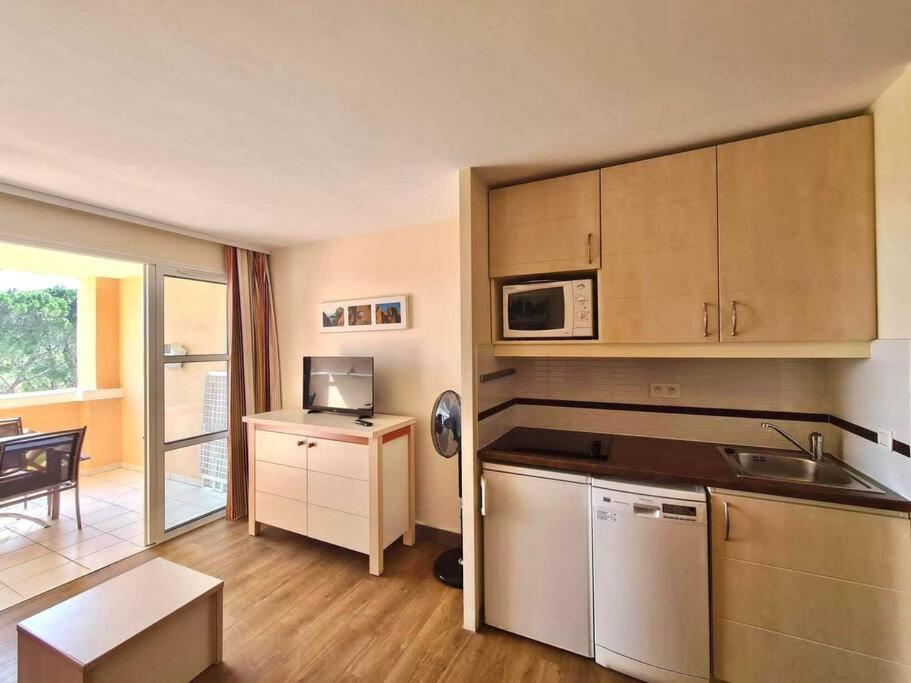 Cap Esterel Agay Raphael Vue 4 Personnes Chez Evelyne Saint-Raphaël