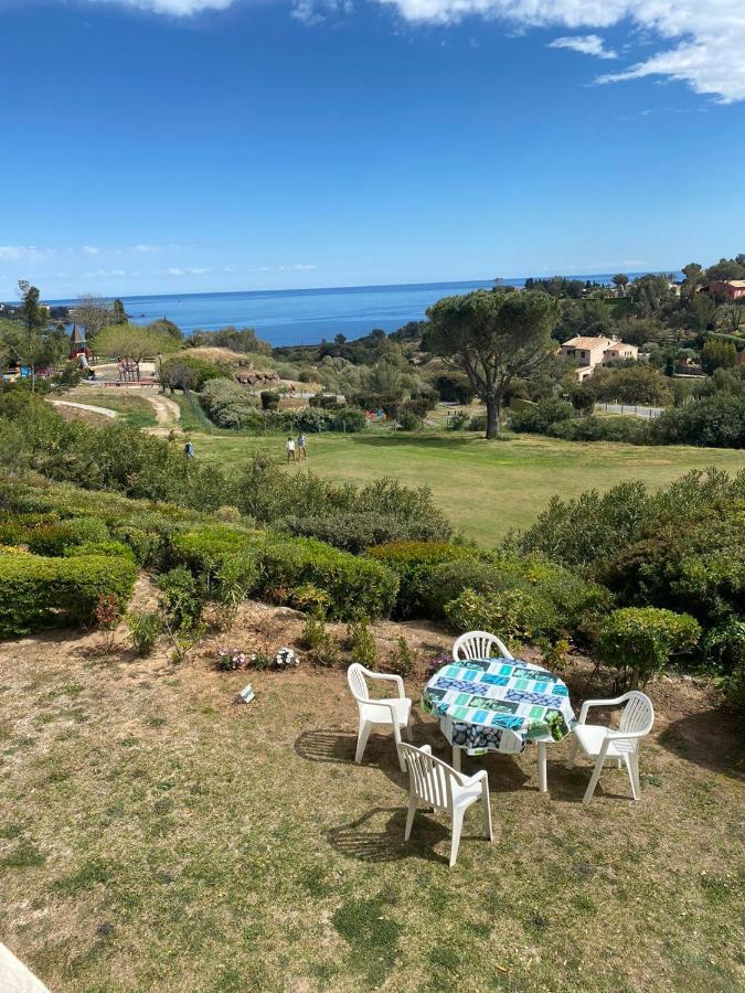 Cap Esterel Agay Raphael Vue 4 Personnes Chez Evelyne Appartement