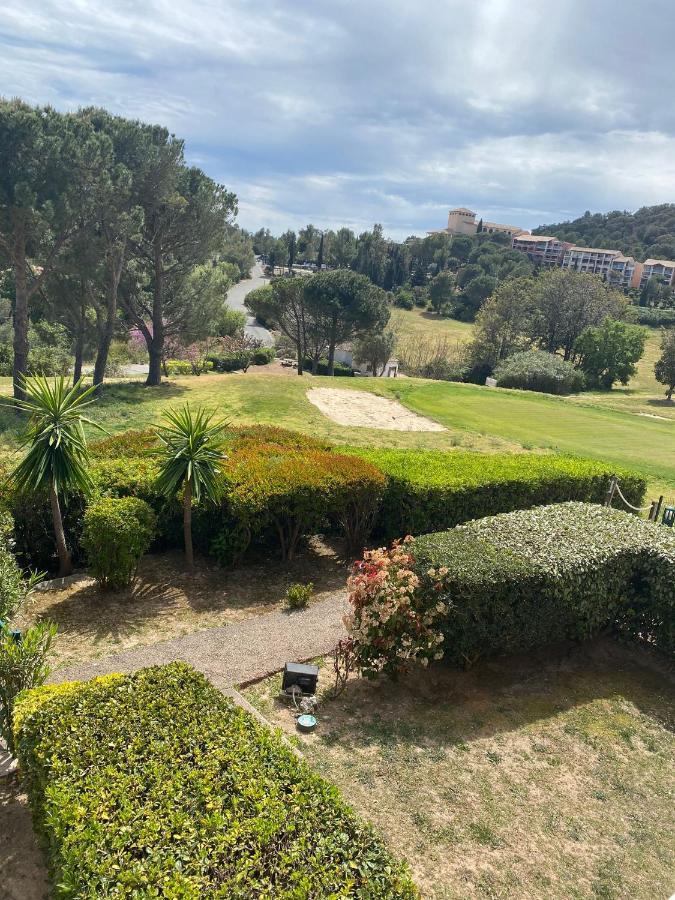 Cap Esterel Agay Raphael Vue 4 Personnes Chez Evelyne Appartement *