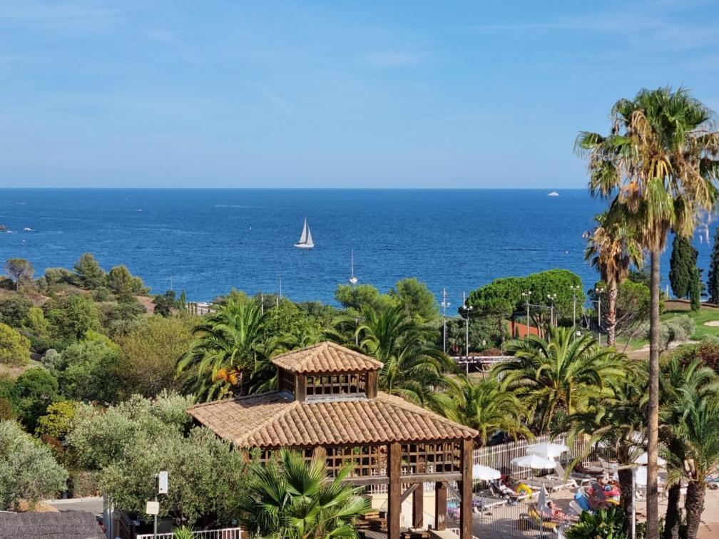 Appartement Cap Esterel Agay Raphael Vue 4 Personnes Chez Evelyne *