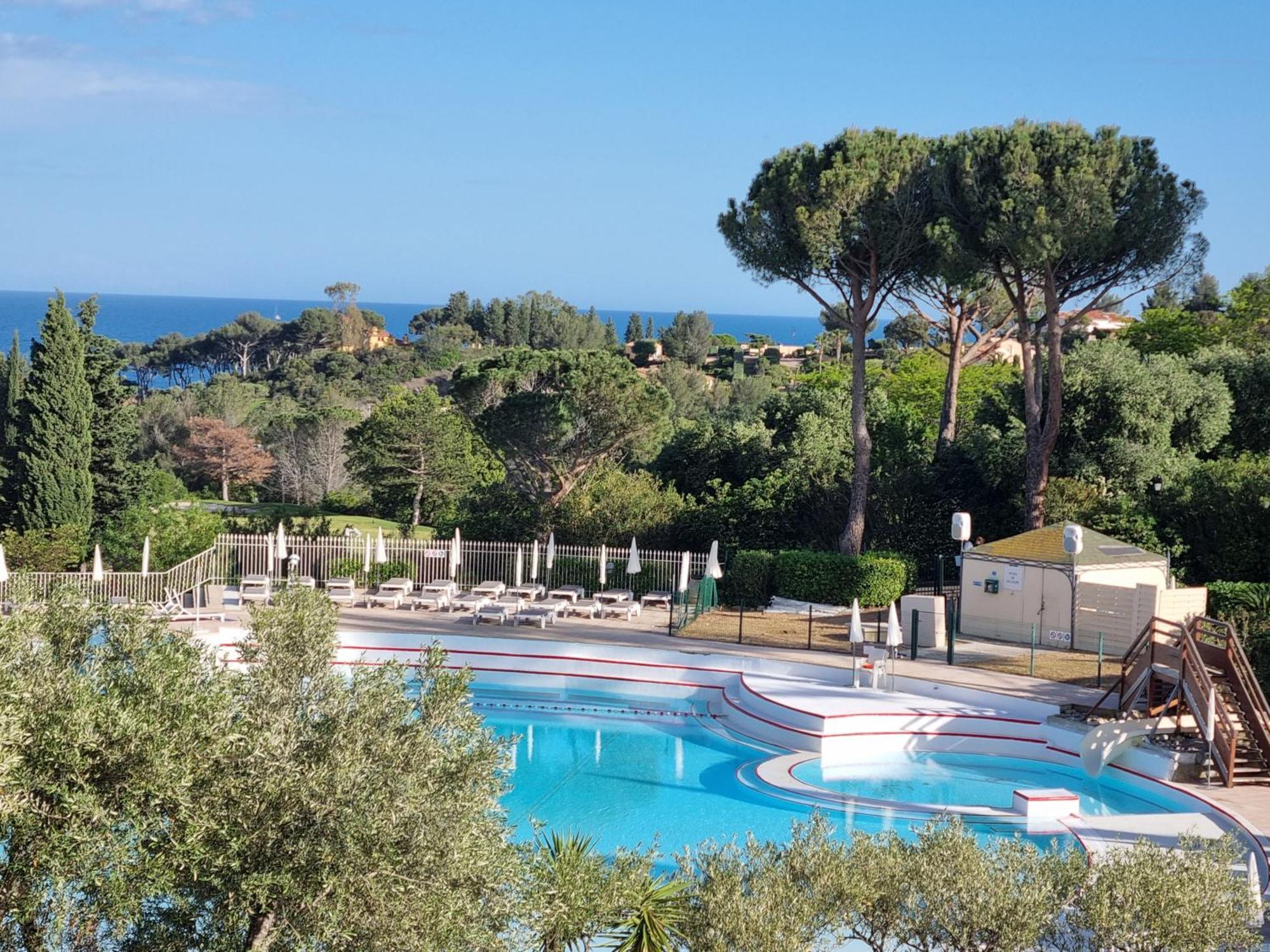 Cap Esterel Agay Raphael Vue 4 Personnes Chez Evelyne