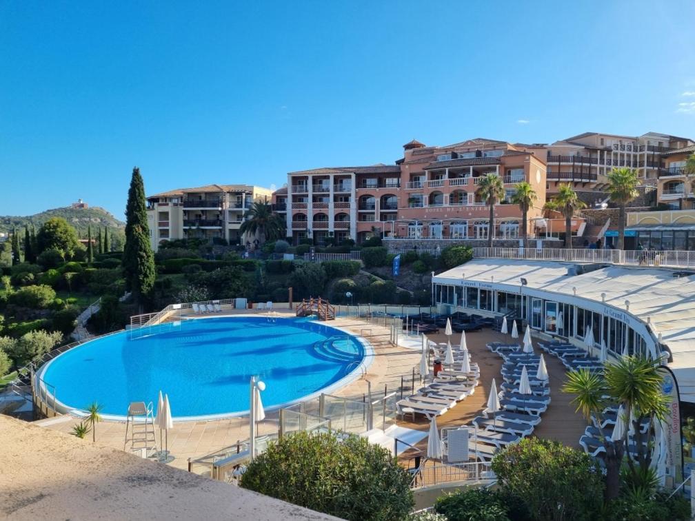 Cap Esterel Agay Raphael Vue 4 Personnes Chez Evelyne Saint-Raphaël